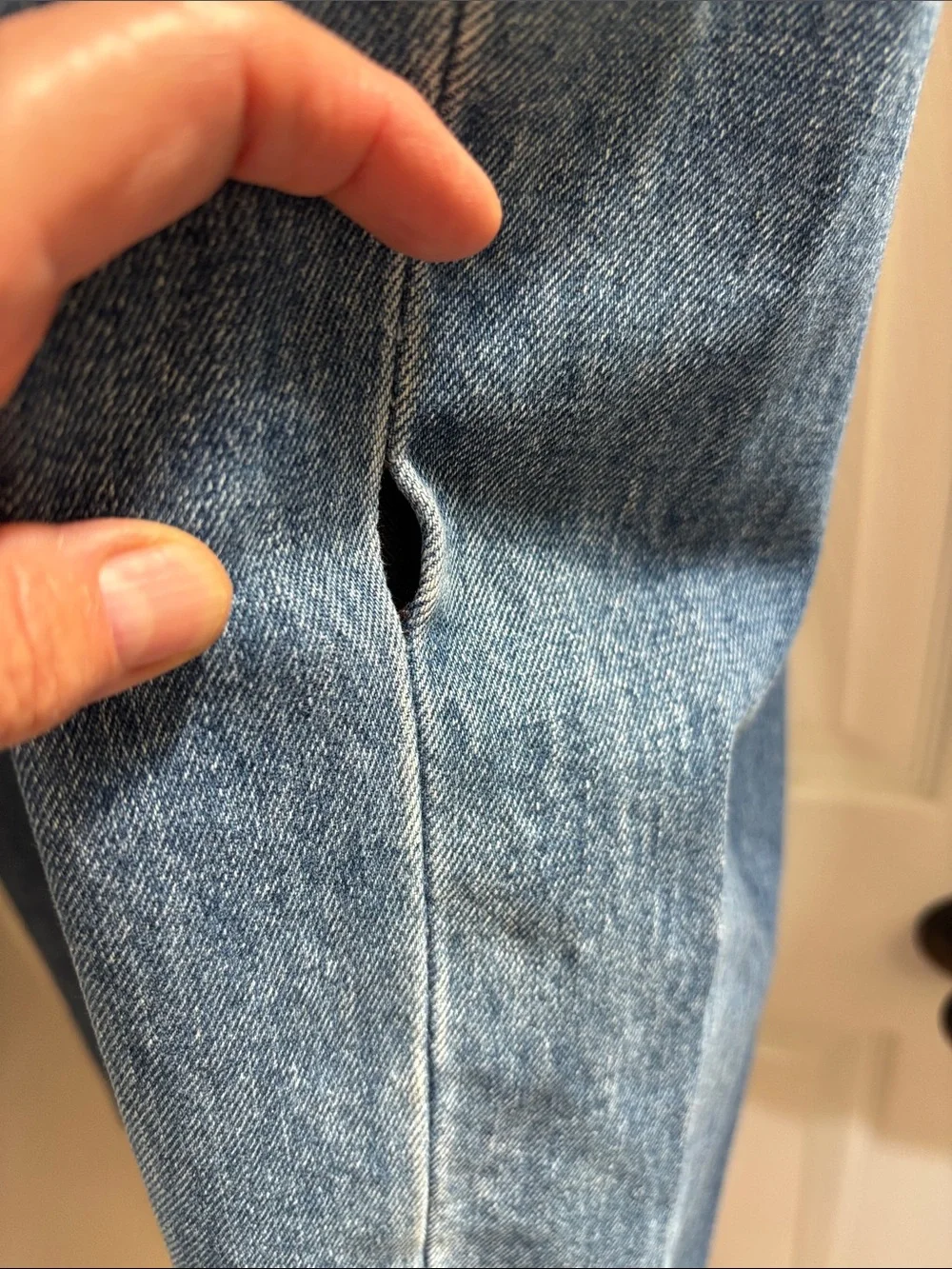 Levi's 550 Medium Blue Relaxed Fit Men's Jeans
